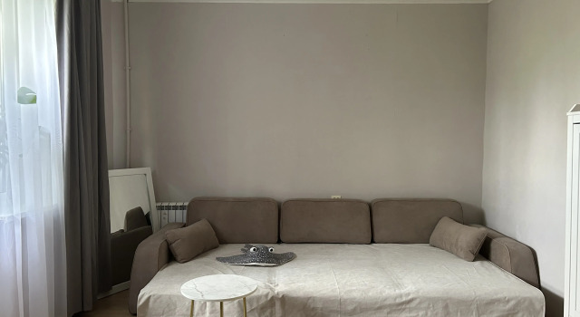 Trekhkomnatnaya Flat, Prenota Appartamento Hotel a Central Russia con parcheggio, Parcheggio