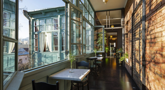 Unfound Door - Design Hotel