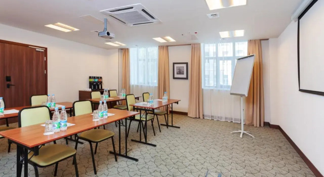 Отель Hampton by Hilton Samara