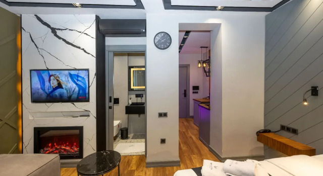 Двухместный номер Deluxe с балконом и с видом на море Отель Roe Suite Hotel - TAKSIM
