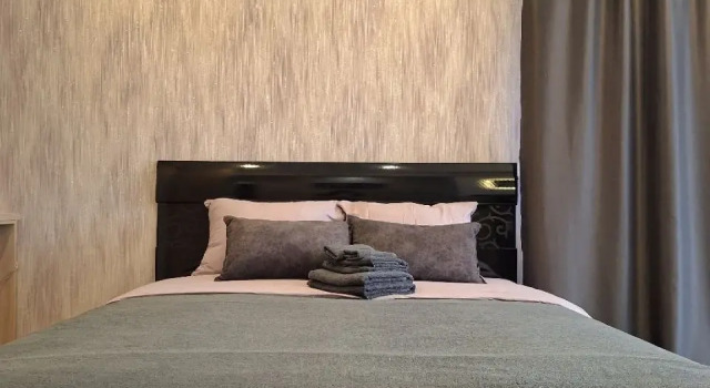 Odnokomnatnaya vozle Stadiona i Basseyna Angara Flat, Prenota Appartamento Hotel a Irkutsk Region con parcheggio, Parcheggio