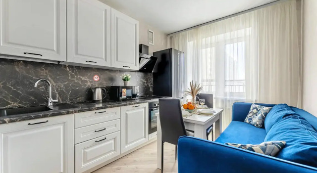 Flat v Prestizhnom Zhk Vozle Metro Gorki Ryadom Gorkinsko-Ometyevskiy Park, Prenota Appartamento Hotel a Tatarstan con parcheggio, Parcheggio
