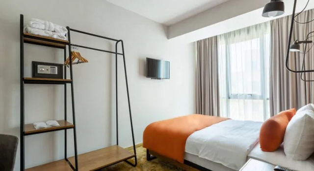 Двухместный номер Budget Spark by Hilton Tbilisi Biography