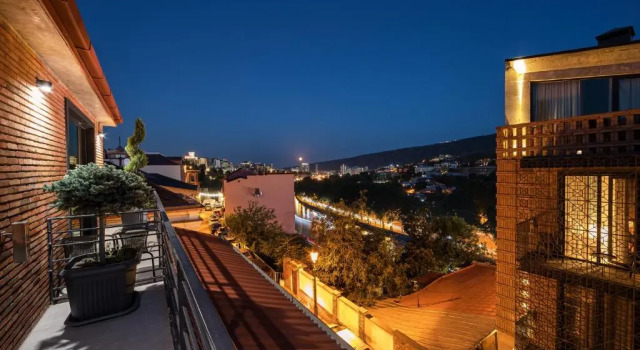 Camera doppia Deluxe con balcone e con vista Hotel City View Tbilisi