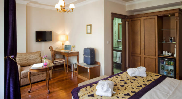 Двухместный полулюкс GLK PREMIER The Home Suites & Spa