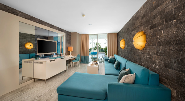 Люкс Sueno Deluxe с балконом и с видом на бассейн Sueno Hotels Deluxe Belek