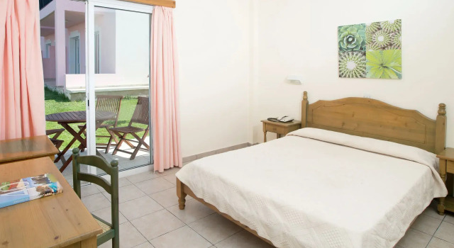 Двухместный номер Standard с балконом Akamanthea Holiday Village