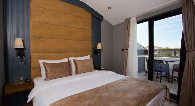 Двухместный номер Deluxe с балконом Days Inn by Wyndham Istanbul Arnavutkoy