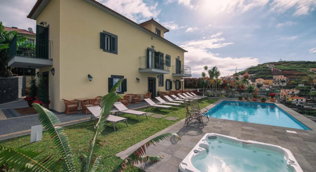 Quinta Da Saraiva Mini-Hotel, Boek Mini-hotel Câmara de Lobos Madeira