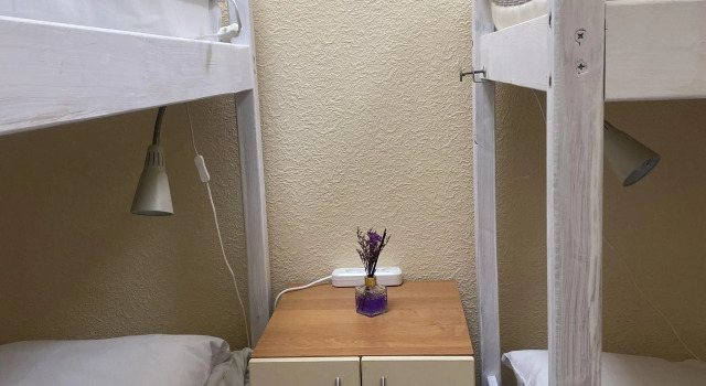 Кровать в общем номере BroHostel