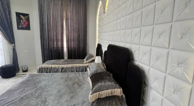 Suite tripla familiare con balcone Hayat Samarkand Hotel