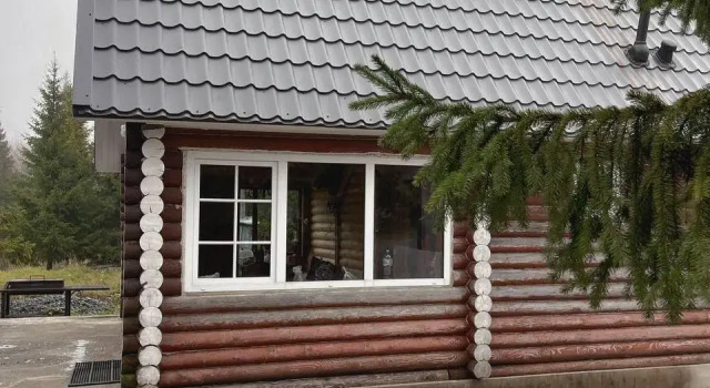 Sdam Posutochno Private House, Prenota Casa vacanze Hotel a Carelia con parcheggio, Parcheggio