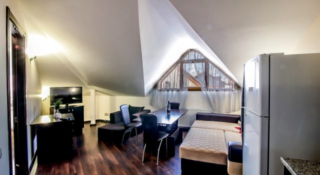 Четырёхместный семейный номер Deluxe с красивым видом из окна New Gudauri Rooms