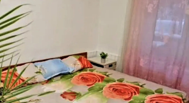 Studiya Ekonom na Tsokolnom Etazhe Flat, Rezervovat Apartmán Hotely v Pushkino s parkováním, Parkování