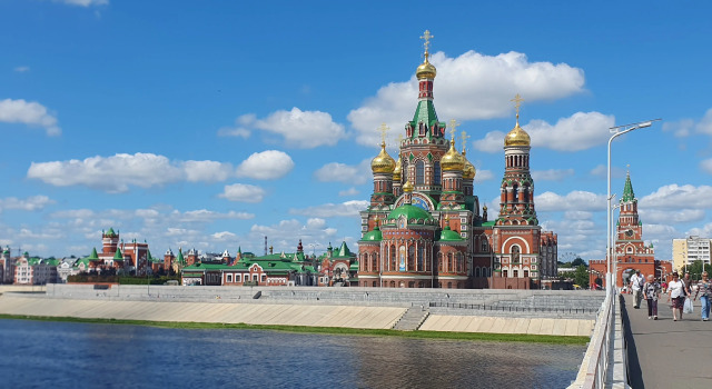 Студия Квартира-студия новая в самом центре города с дизайнерским ремонтом