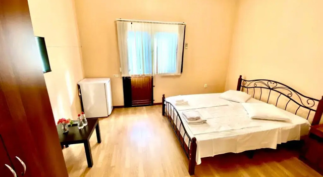 Camera quadrupla familiare Standard 2 camere con balcone VIZIT Guest House