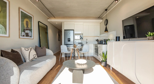 Апартаменты Deluxe c 1 комнатой с балконом и с видом на город Отель The Docklands by ITC Hospitality
