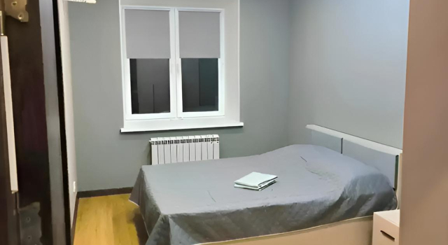 Novaya 2kh Komnatnaya Kvartira s Parkingom Apartments, Prenota Appartamento Kirovsky district 