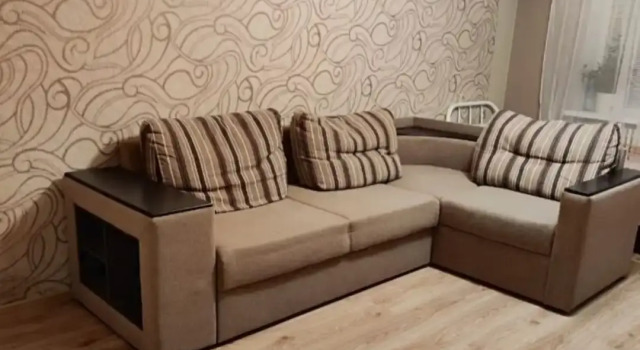 Semeynaya 3-komnatnaya Flat, Rezervovat Apartmán Hotely v Novgorodská oblast s parkováním, Parkování