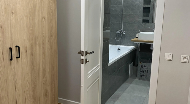 Na ulitse Alekseyeva 23 Apartments, Reserva ahora Apartamento Hoteles en Krasnoyarsk con aparcamiento, Aparcamiento