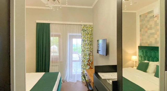 Двухместный номер Deluxe с видом на город Hotel Orange Kutaisi