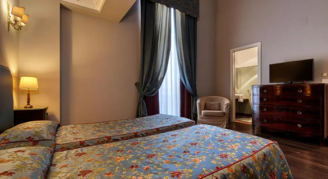 Двухместный номер Comfort Decumani Hotel De Charme