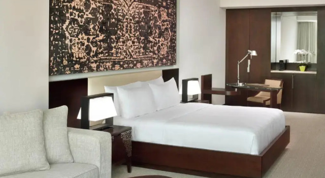 Двухместный полулюкс с красивым видом из окна JW Marriott Hotel Muscat