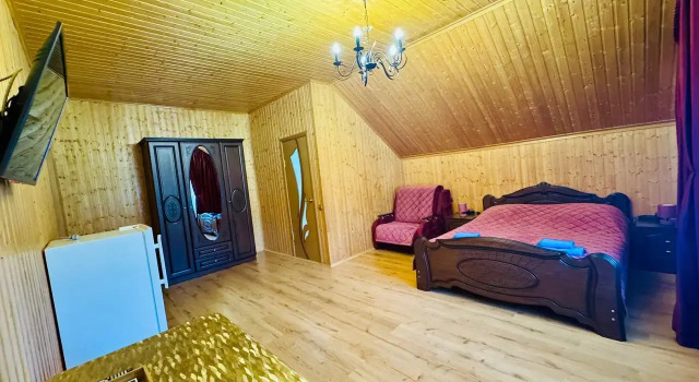 Двухместный номер Comfort с балконом и с красивым видом из окна Гостевой Дом Горное Тепло