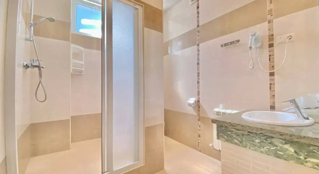 Двухместные апартаменты Comfort с балконом и с видом на море Квартира на Берегу