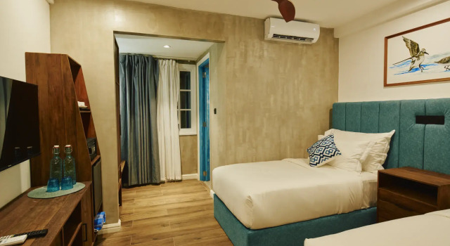 Отель Beach Hotel Dhigurah
