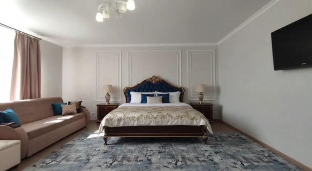 3 Komnatnaya V Tsentre Levogo Berega Flat, Prenota Appartamento Omsk Omsky District