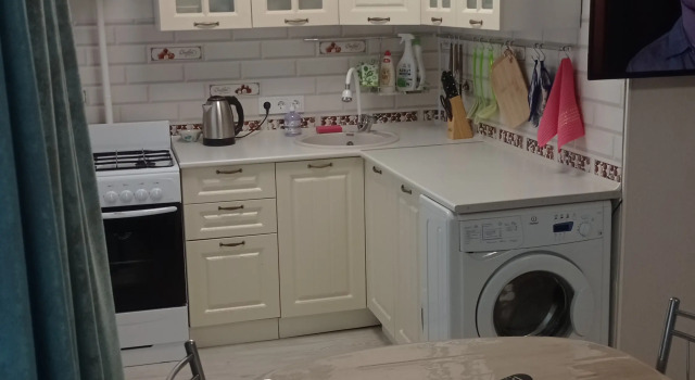 Chetyrekhkomnatnye Apartamenty Na Beregu Volgi Apartments, Prenota Appartamento Rybinsk 