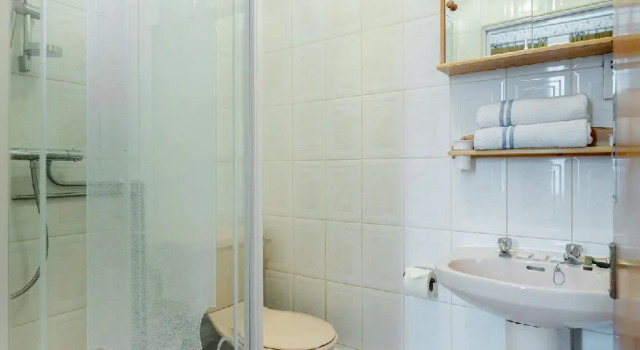 Номер Standard с красивым видом из окна Russell Square Hotel