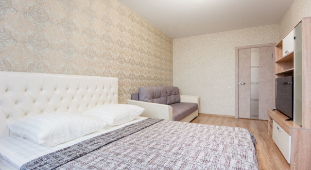 Na Prospekte Karla Marksa 196 Flat, Prenota Appartamento Hotel a Samara con parcheggio, Parcheggio