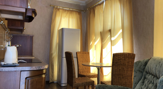 Royal Nikita Apartments 3, Reservar Apartamento Nikita Yalta Gavan'