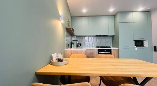 Aprel Na Mervinskoy Flat, Prenota Appartamento Hotel a Central Russia con parcheggio, Parcheggio