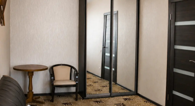 103 Uyutnaya Vblizi Zhd Vokzala Irkutsk Flat, Book Lejlighed Hoteller i Irkutsk med parkering, Parkering
