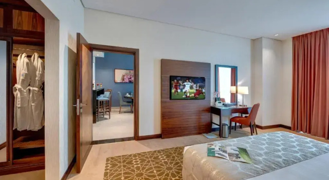 Двухместные апартаменты c 1 комнатой с видом на канал Апарт-отель Royal Continental Suites Business Bay Apart-Hotel