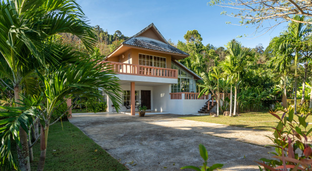 Spacious villa in Casa Sakoo resort Villa	, Забронировать Курортный отель Курортные отели острова Пхукета, Курортный отель