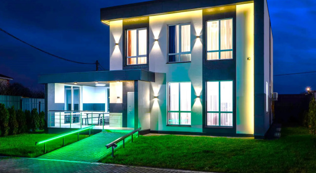 Kottedzha s baney i basseynom Private house, Réserver Maison de vacances Hôtels à Podolsk avec piscine, Piscine