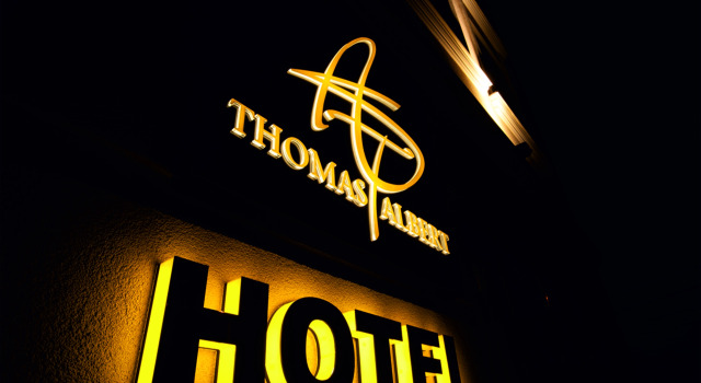 Отель Thomas Albert