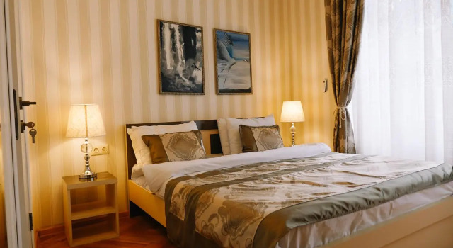 Бутик-отель Simon's Boutique Hotel, Забронировать Бутик-отель Бутик-отели Тбилиси, рядом с Площадь героев, Бутик-отель