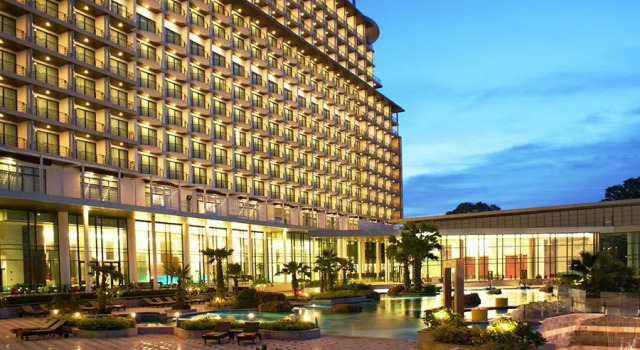 Отель The Zign Hotel