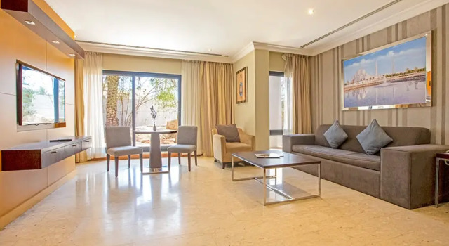 Двухместный номер with sofa Family Отель Dubai Marine Beach Resort & Spa