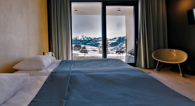 Quadrum Gudauri Ski & Yoga Resort Hotel, Rezerwuj Ośrodek wypoczynkowy Hotele w Mtkheta-Mtianeti z basenem, Basen