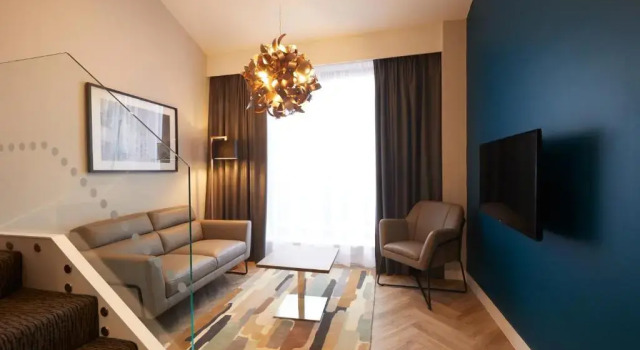 Двухместный люкс Loft c 1 комнатой с балконом Roomzzz York City