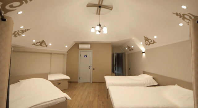 Четырёхместный номер Superior с видом на город Хостел Cozy Hostel