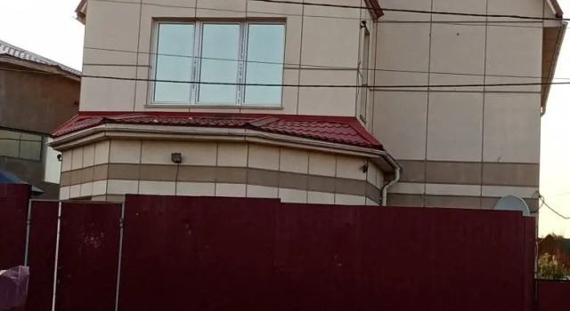 Коттедж с 5 комнатами с балконом и с красивым видом из окна Гостевой дом комплекс на улице Маерчака  109Г/11