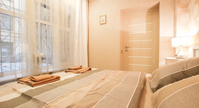 Uyutnaya kvartira na Vladimirskoy Apartments, Rezervovat Apartmán Petrohrad Rusko, poblíž Dostoevsky Museum