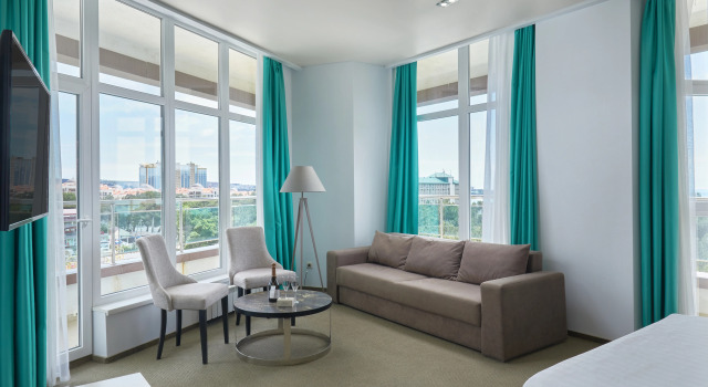 Двухместный полулюкс c 1 комнатой с балконом Курортный отель Alean Family Biarritz